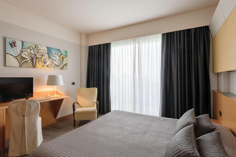 Hotel Giulietta Romeo Лацизе Екстер'єр фото