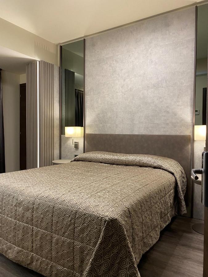 Hotel Giulietta Romeo Лацизе Екстер'єр фото