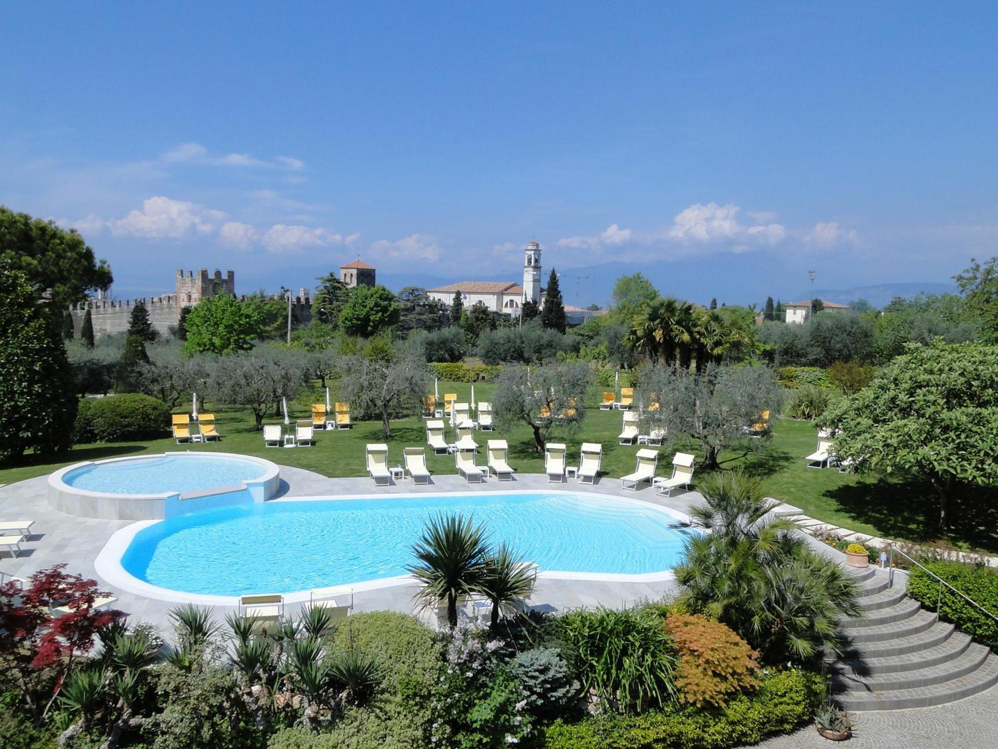 Hotel Giulietta Romeo Лацизе Екстер'єр фото