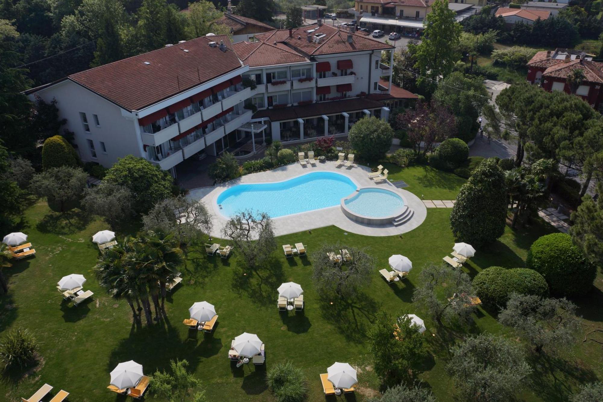 Hotel Giulietta Romeo Лацизе Екстер'єр фото
